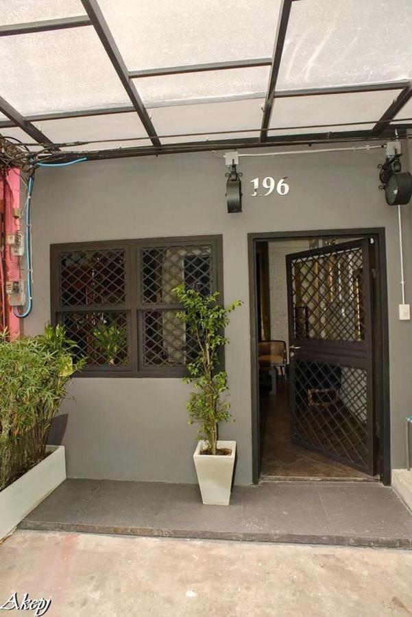 196 Oldtown Chic Hostel Bangkok Ngoại thất bức ảnh